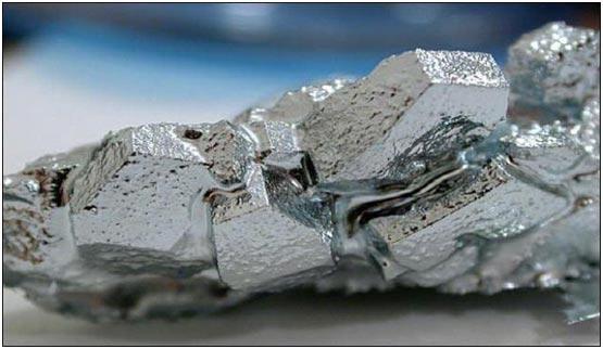 Какой металл можно расплавить в кипящей воде