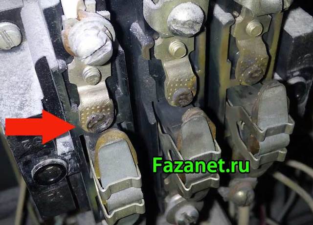 Кнопка термозащиты отключения компрессора