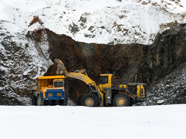 Где добывают урановую руду в россии