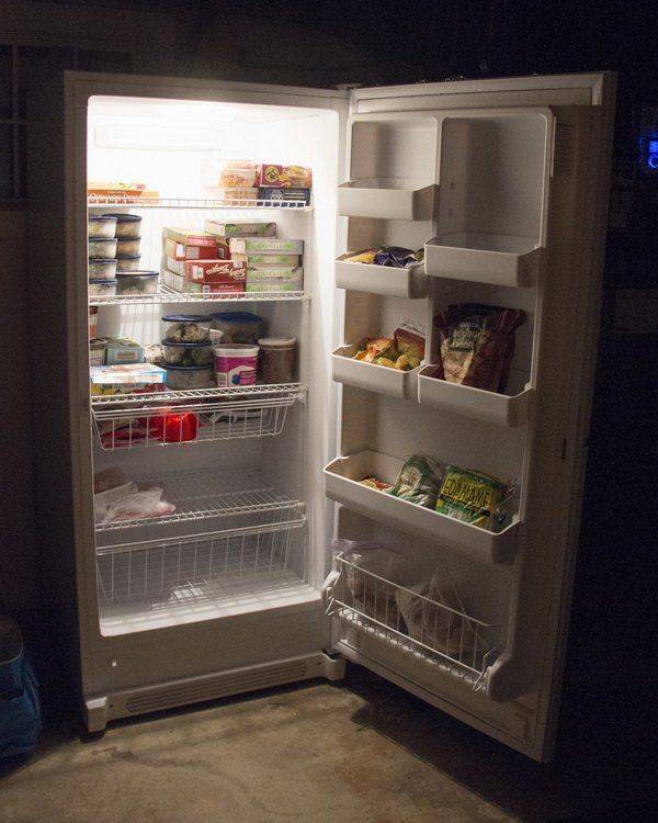 Холодильник бирюса не отключается постоянно работает