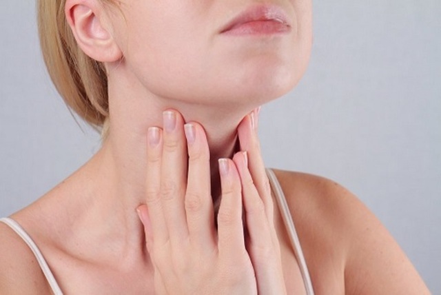Как облегчить болезненные ощущения в шее?