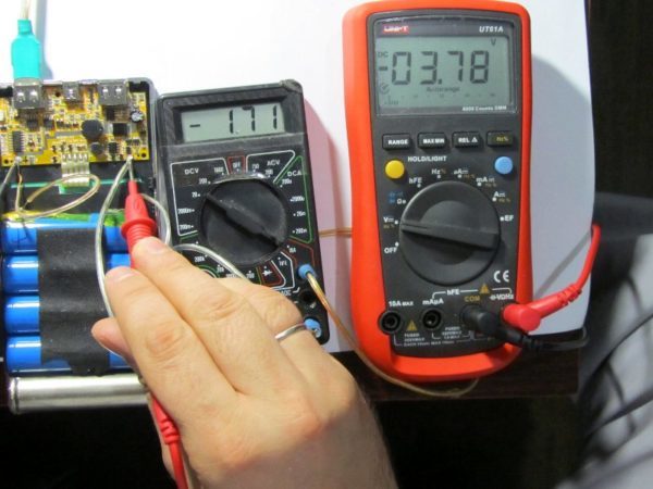 Как измерить силу тока аккумулятора мультиметром