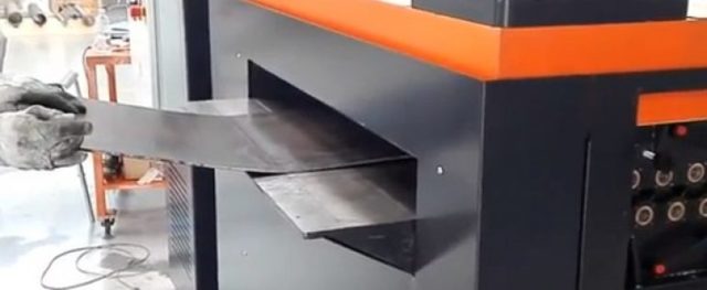 Как выпрямить лист металла