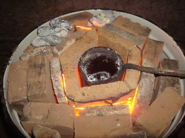 Самодельная плавильная печь для алюминия
